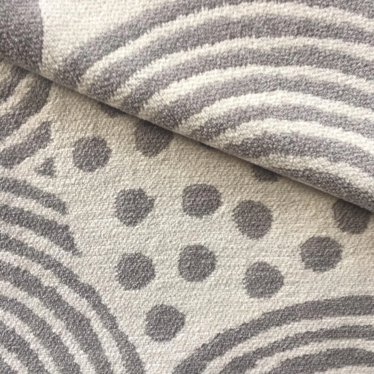 Klippan Ledikantdeken Vinyl - Biologische Katoen Grijs- 140x90cm 5 Klippan Ledikantdeken Vinyl - Biologische Katoen Grijs- 140x90cm - Afbeelding 3