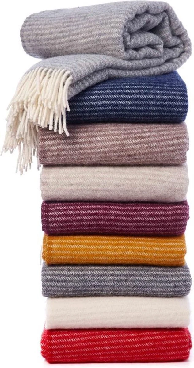 Klippan Yllefabrik Klippan - Plaid - Deken - Ralph - Beige - 100% Eco Lamswol - 200cm X 130cm - Duurzaam Geproduceerd - Wasbaar 5 Klippan Yllefabrik Klippan - Plaid - Deken - Ralph - Beige - 100% Eco Lamswol - 200cm X 130cm - Duurzaam Geproduceerd - Wasbaar - Afbeelding 3