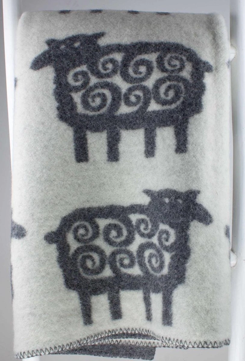 Klippan Yllefabrik Plaid Deken Sheep Schaap Lamswol Antraciet-wit Met Schapen 180 X 130 Cm 5 Klippan Yllefabrik Plaid Deken Sheep Schaap Lamswol Antraciet-wit Met Schapen 180 X 130 Cm - Afbeelding 3