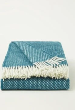 Klippan Yllefabrik Klippan - Preppy - Blue - Plaid - Wol - 100% Wol -lamswol- Preppy Blue - Petrol - Blauw -Klippan 820x1200