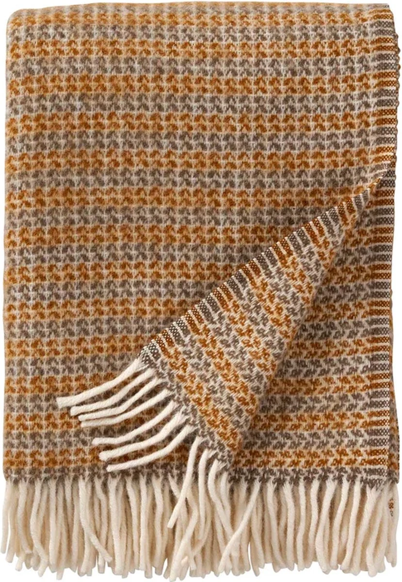 Klippan Yllefabrik Klippan 100% Wollen Plaid- Curve Caramel- Caramel Kleur- 130x200cm 3 Klippan Yllefabrik Klippan 100% Wollen Plaid- Curve Caramel- Caramel Kleur- 130x200cm