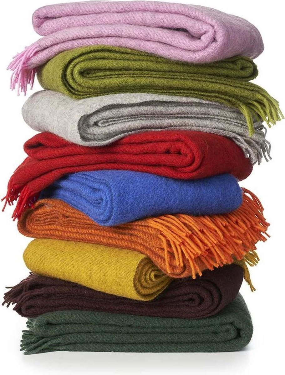 Klippan Yllefabrik Klippan Wollen Plaid Gotland Oker-geel - 130x200cm 4 Klippan Yllefabrik Klippan Wollen Plaid Gotland Oker-geel - 130x200cm - Afbeelding 2