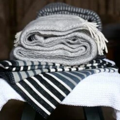 Klippan Yllefabrik Stella Plaid 130 X 200 Cm, Smokey Blue -Klippan klippan yllefabrik stella plaid 10 1