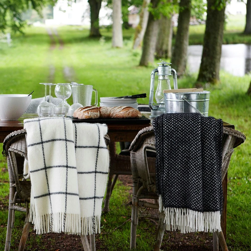 Klippan Yllefabrik Stella Plaid, Lichtgrijs 6 Klippan Yllefabrik Stella Plaid, Lichtgrijs - Afbeelding 4